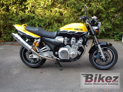 2000 Yamaha XJR 1300 SP photo